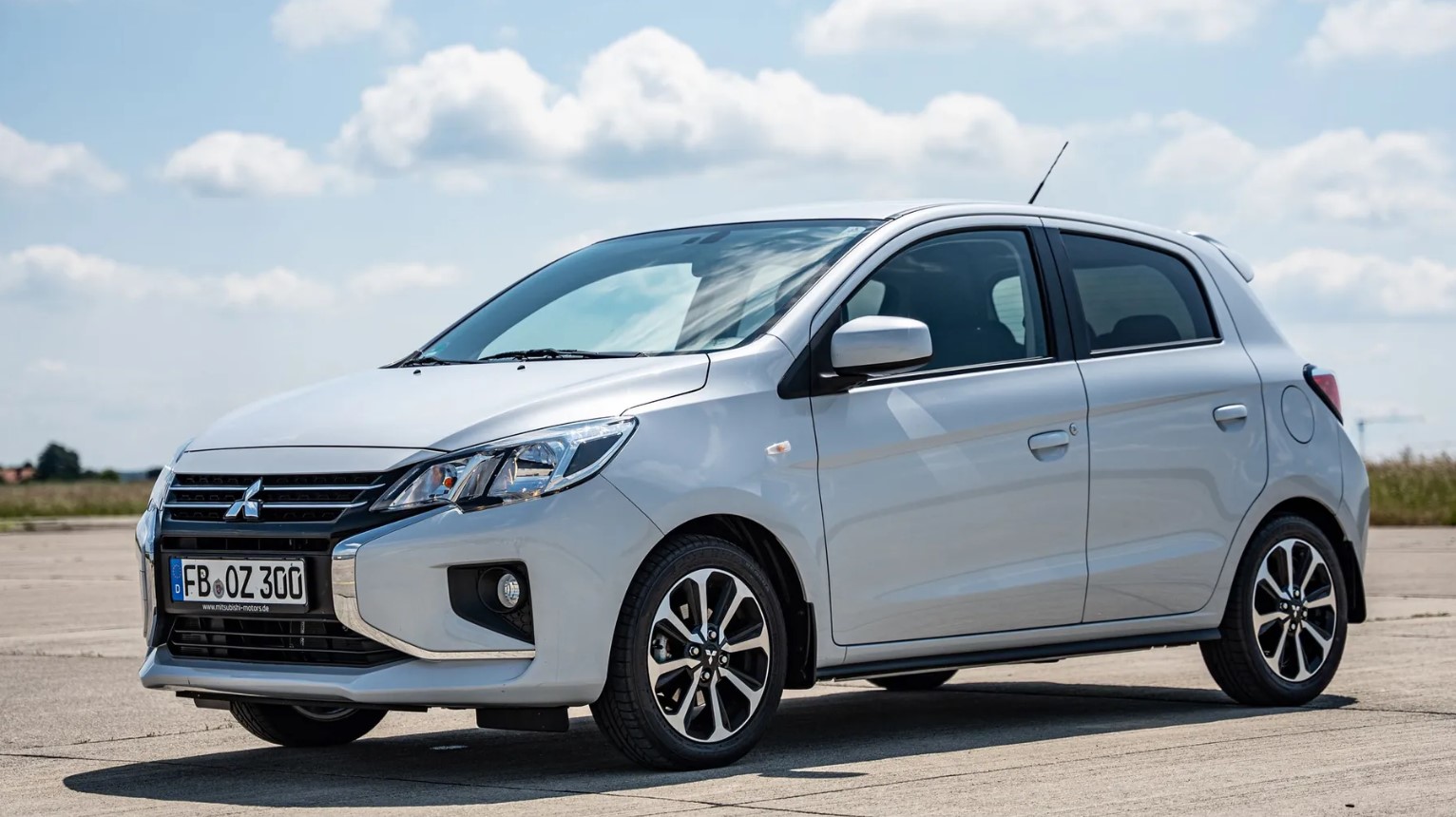 Mitsubishi SPACE STAR